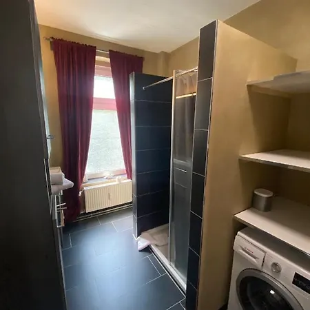 Deluxe Altbaucharme In Zentraler Lage Apartment