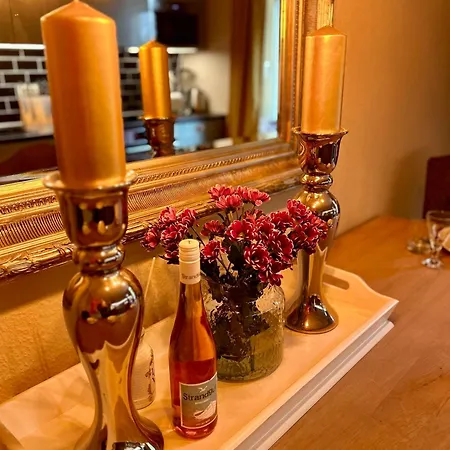 Deluxe Altbaucharme In Zentraler Lage Apartament Kilonia