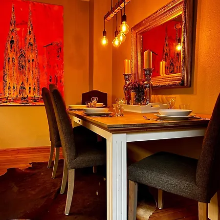 Apartment Deluxe Altbaucharme In Zentraler Lage