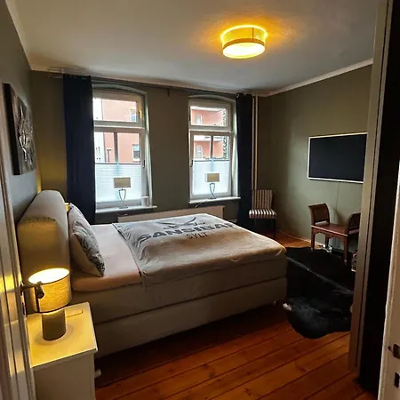 Apartament Deluxe Altbaucharme In Zentraler Lage *