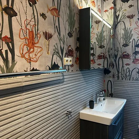 Apartment Deluxe Altbaucharme In Zentraler Lage Kiel